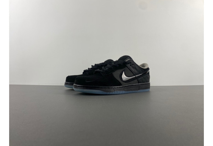 Nike Dunk Low Lux “Oregon Black” x Division Street HV1470-001
