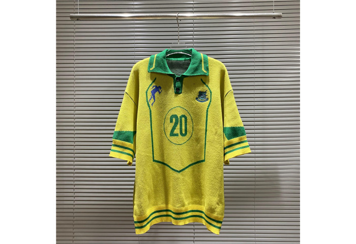 House of errors sweater MAO-4