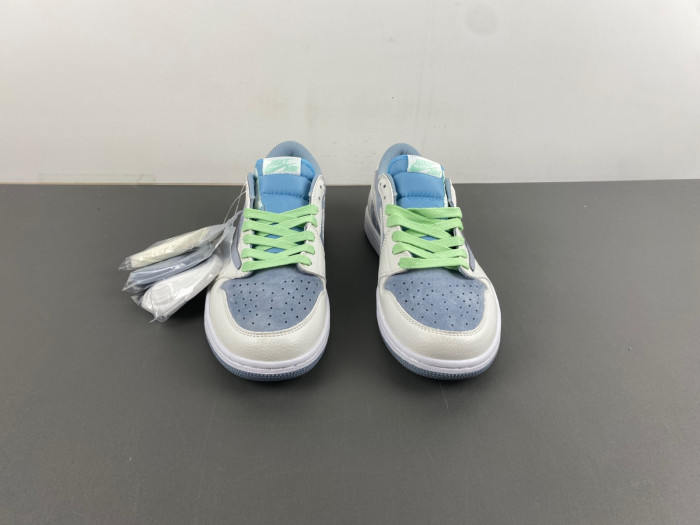 Travis Scott x Air Jordan 1 Low OG DM7866-888