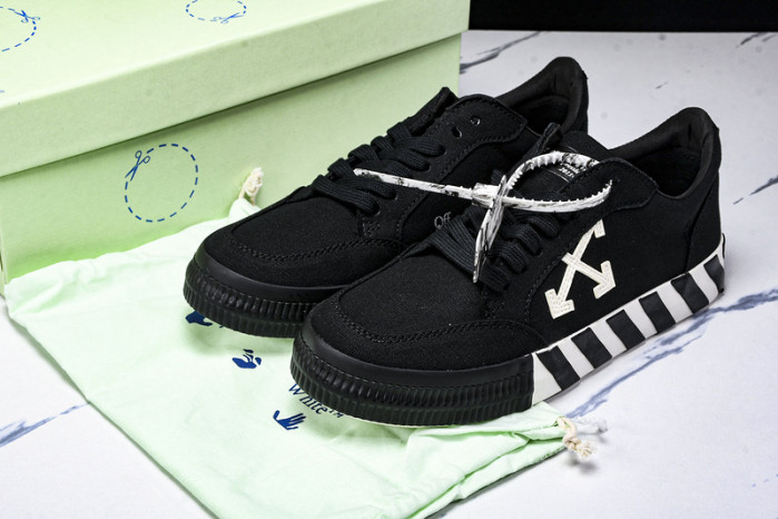 OFF-WHITE Canvas Sneaker