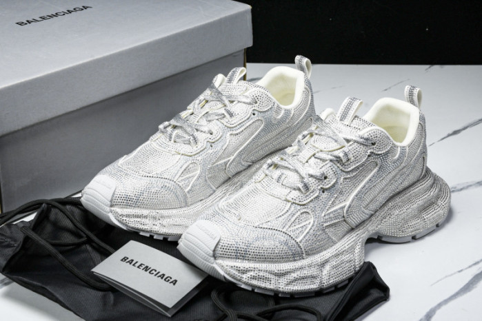 BLCG RUNNER SNEAKER (crystal)