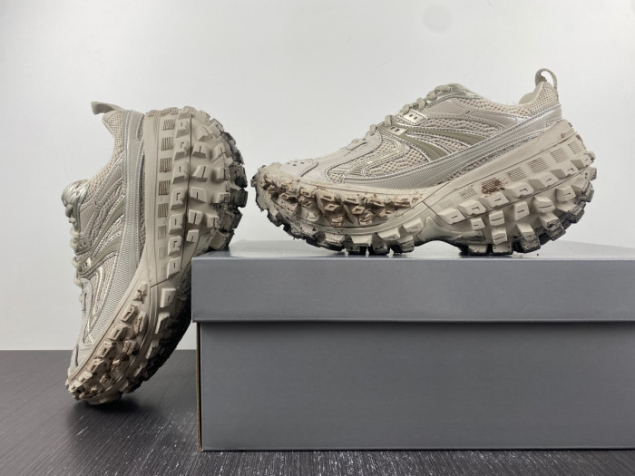 blc* defender sneaker