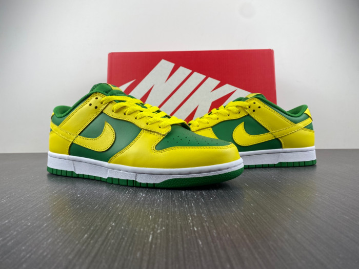 nike dunk low “reverse brazil” dv0833-300