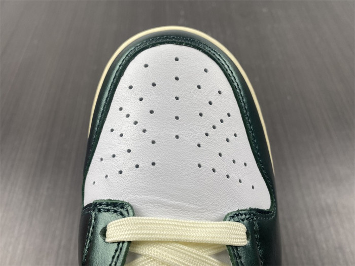 nike dunk low vintage green dq8580-100