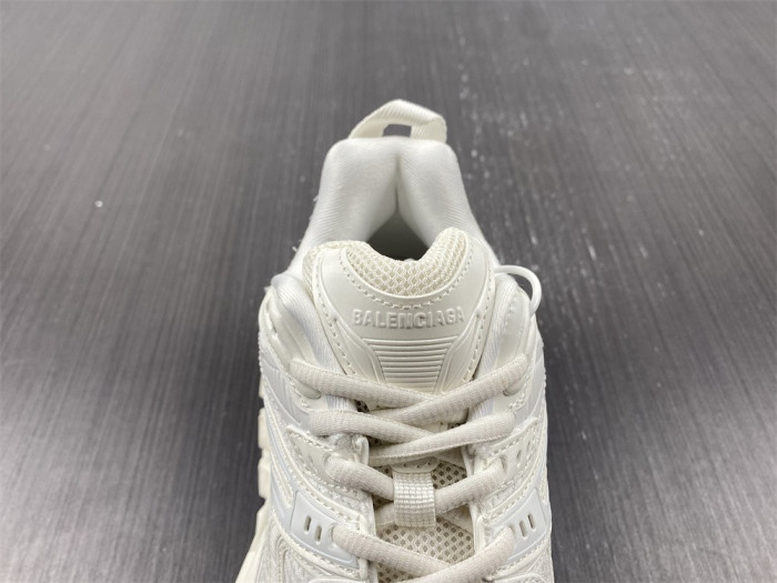 blc* defender sneaker