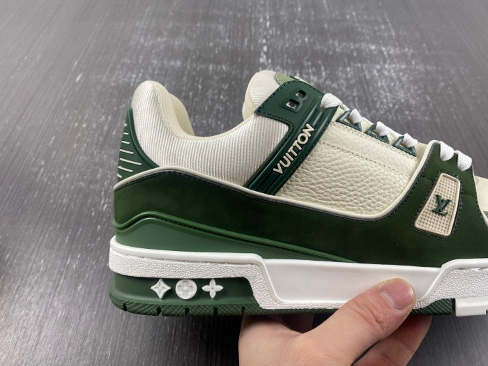 LOU1VTON trainer (EU47)