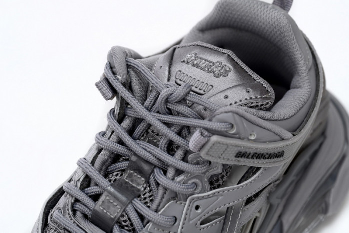 belanciaga Track 2 Sneaker Grey 668822 W3CT1 1800
