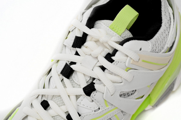 Ba*len*cia*ga tess s. white fluorescenc 542436 w3nu2 7660