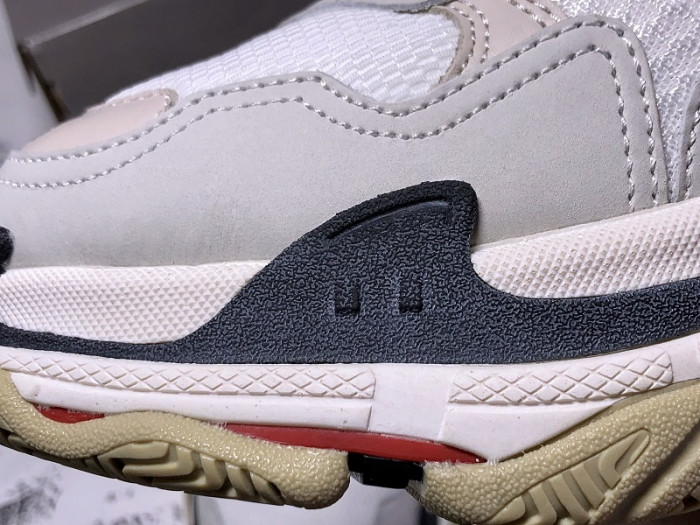 blc* triple s trainer