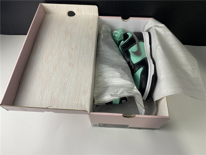 nike dunk sb low Di*m*nd supply co. "tiffany" - 304292 402