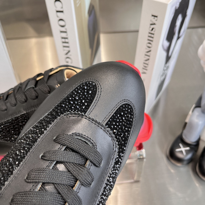 CHRISTIAN LOUBOUT1N Loubishark man (CUSTOMIZE)