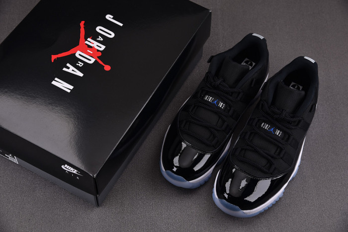 air jordan 11 retro low "space jam" fv5104-004