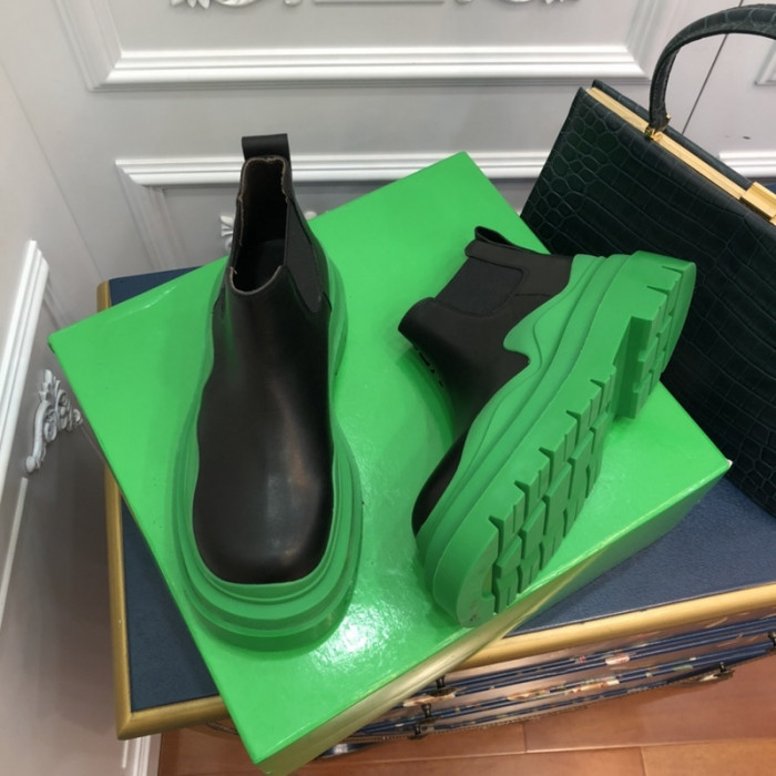 botteg*Ve*ne*ta tire leather ankle boots